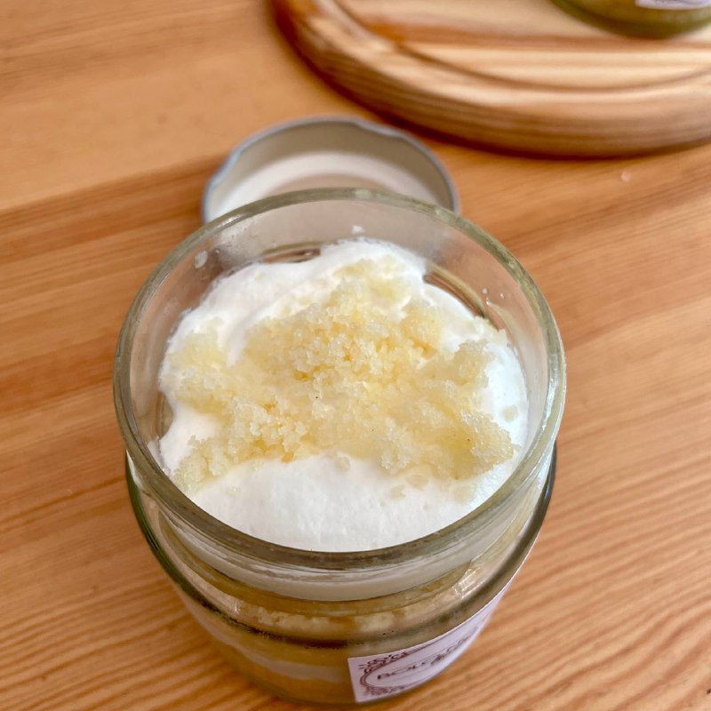 Bolo no Pote de Limão com Recheio de Creme de Limão