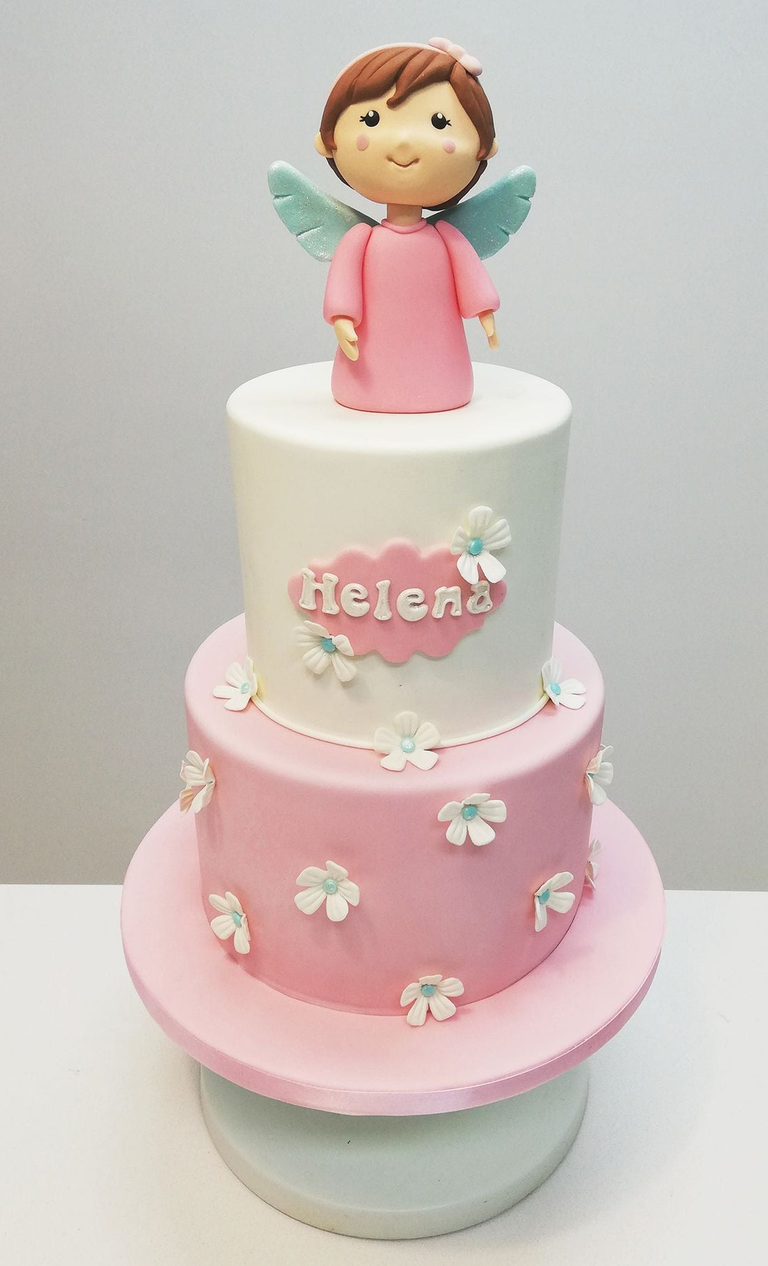 Bolos personalizados de baptismo: criamos o bolo perfeito para um dia inesquecível