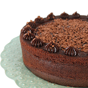 Pool Cake - Chocolate com Brigadeiro